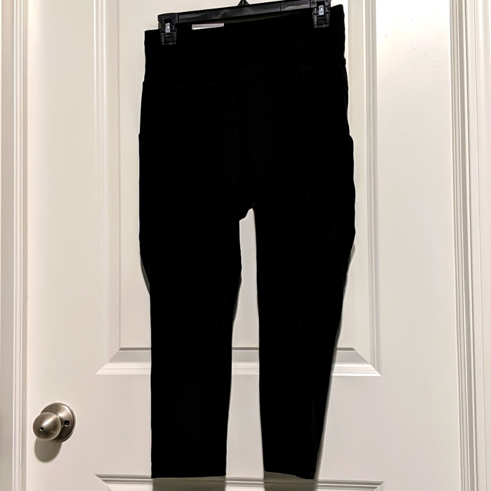Tek Gear Black Capri Leggings -never worn